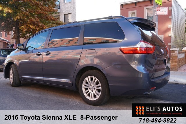 2016 Toyota Sienna XLE  8-Passenger 