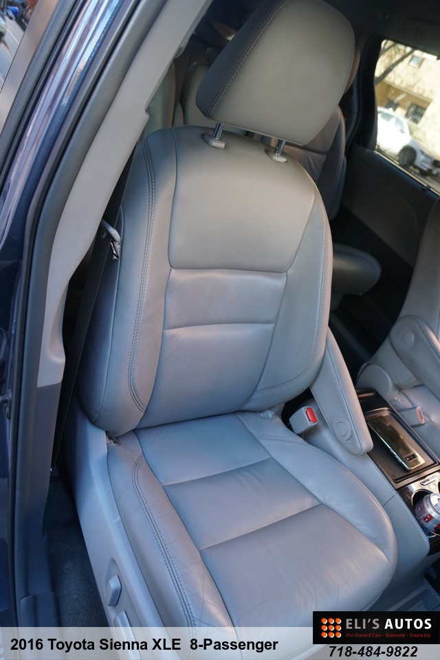 2016 Toyota Sienna XLE  8-Passenger 